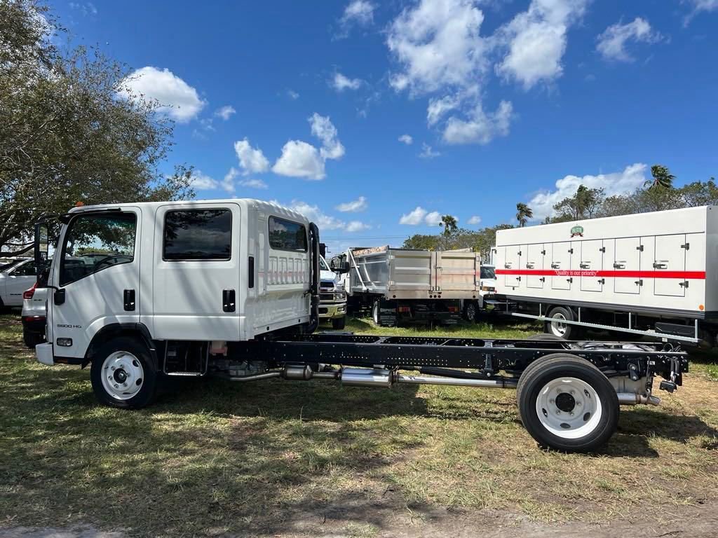 New 2024 Chevrolet Low Cab Forward 5500HG image 3