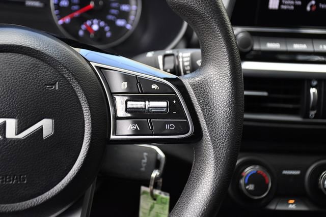 Used 2024 Kia Forte LXS image 9