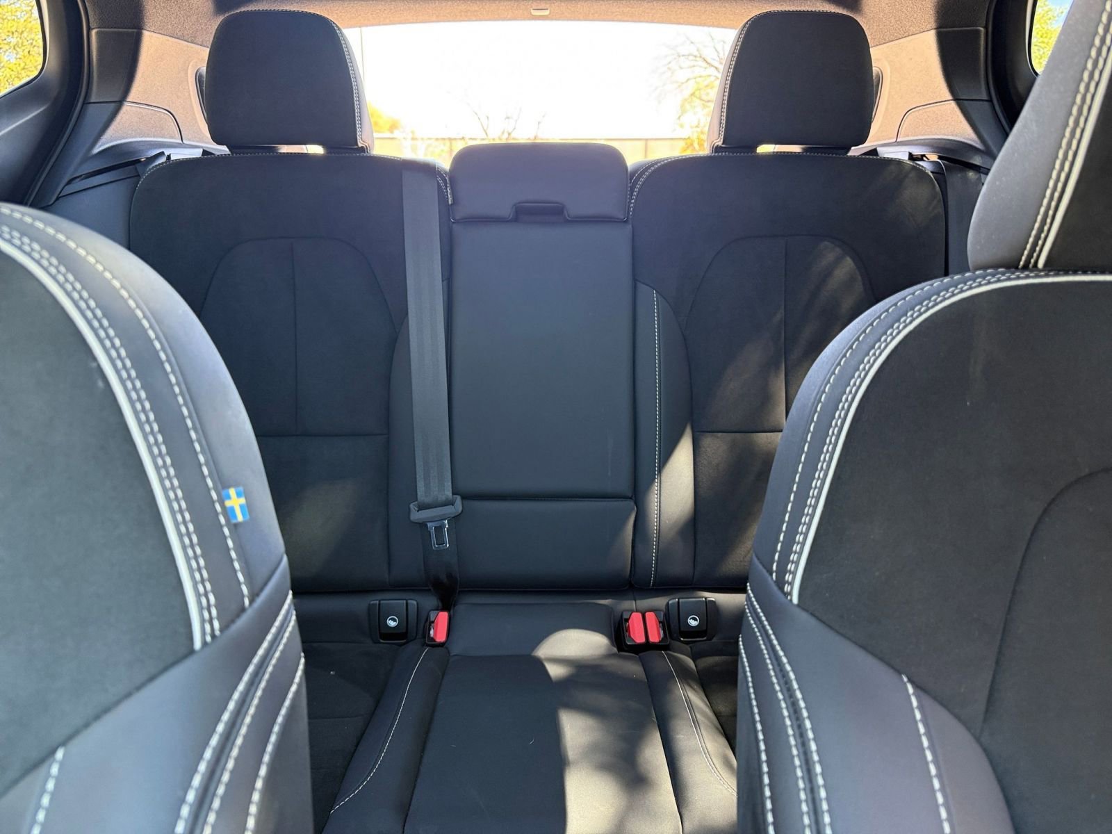 Used 2023 Volvo XC40 Recharge Plus image 45