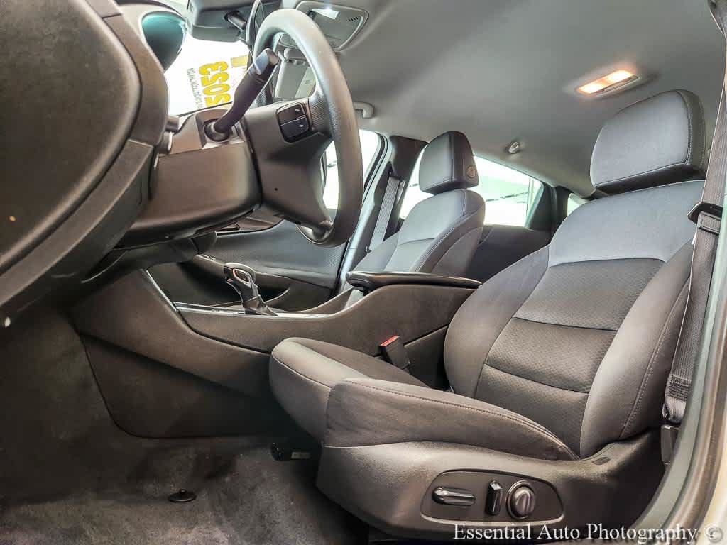 Used 2023 Chevrolet Malibu LT FWD image 9
