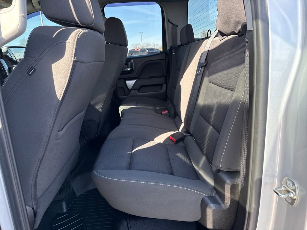 Used 2018 Chevrolet Silverado 1500 LT w/ All Star Edition image 32