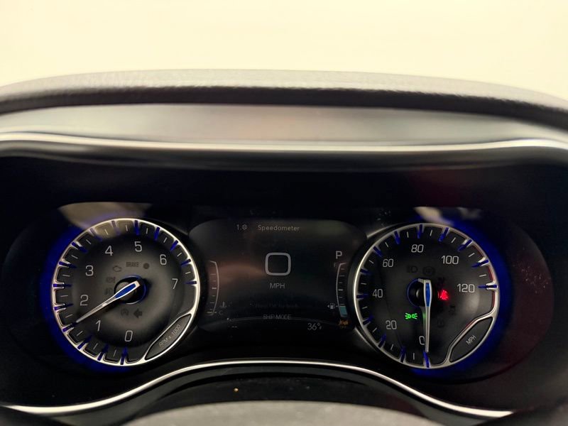 New 2026 Chrysler Pacifica Limited image 34