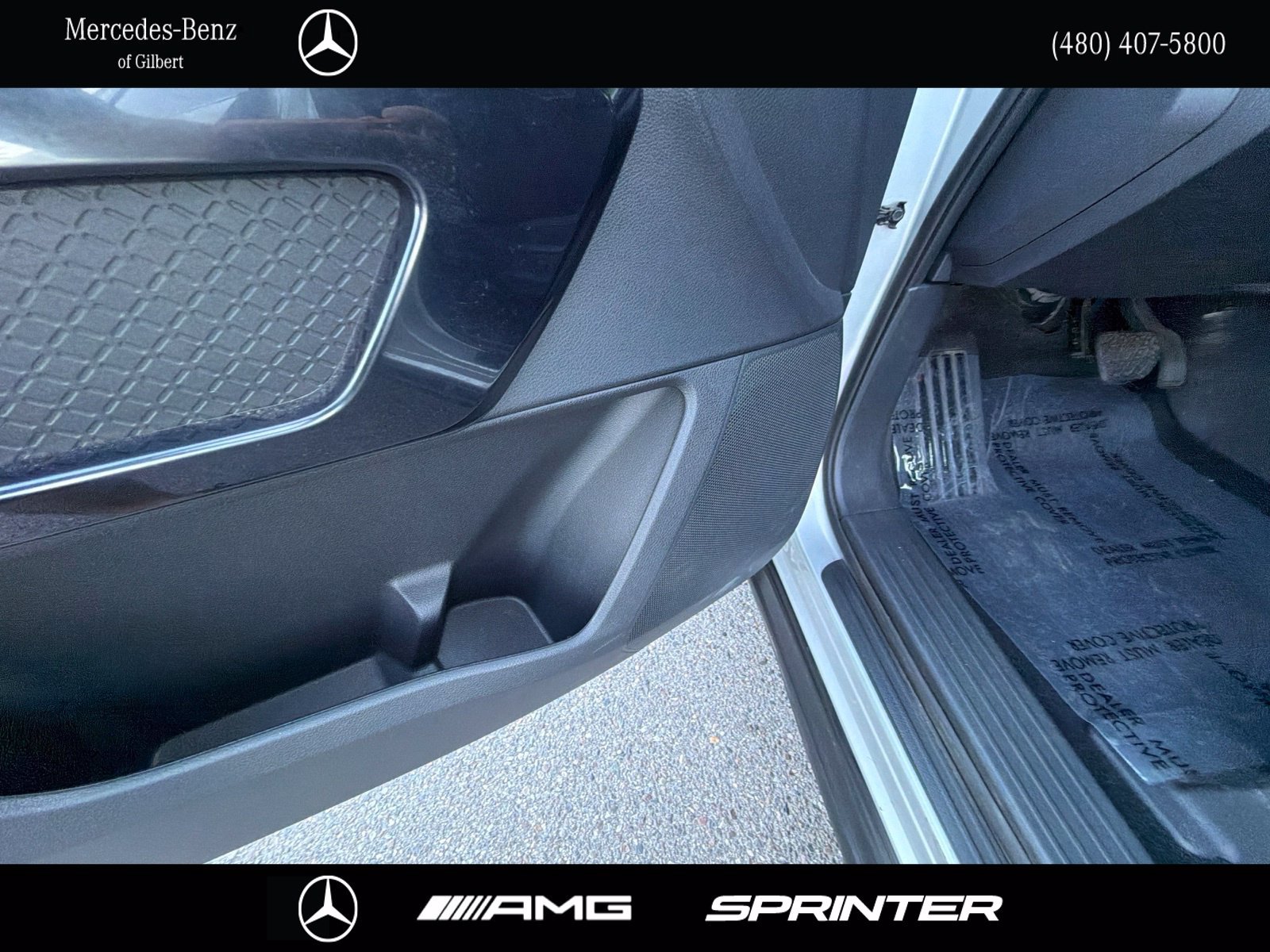 Used 2024 Nissan Pathfinder SV FWD image 12