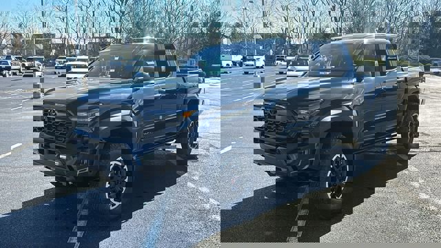 New 2026 Toyota Tacoma TRD Off-Road image 3