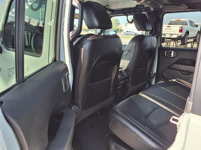 Used 2023 Jeep Wrangler Unlimited Sahara w/ Cold Weather Group AWD/4WD image 20