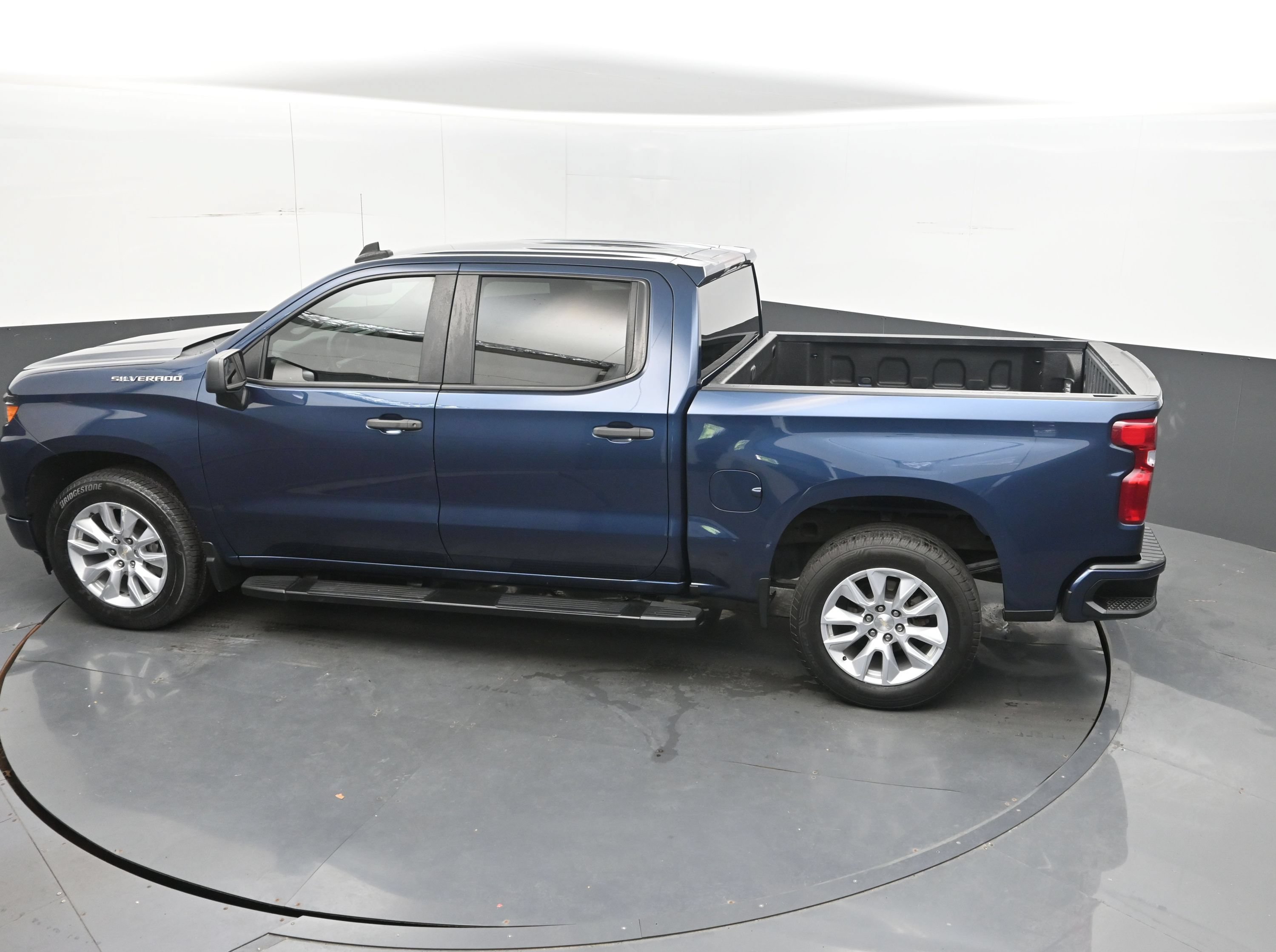 Used 2022 Chevrolet Silverado 1500 Custom RWD image 30