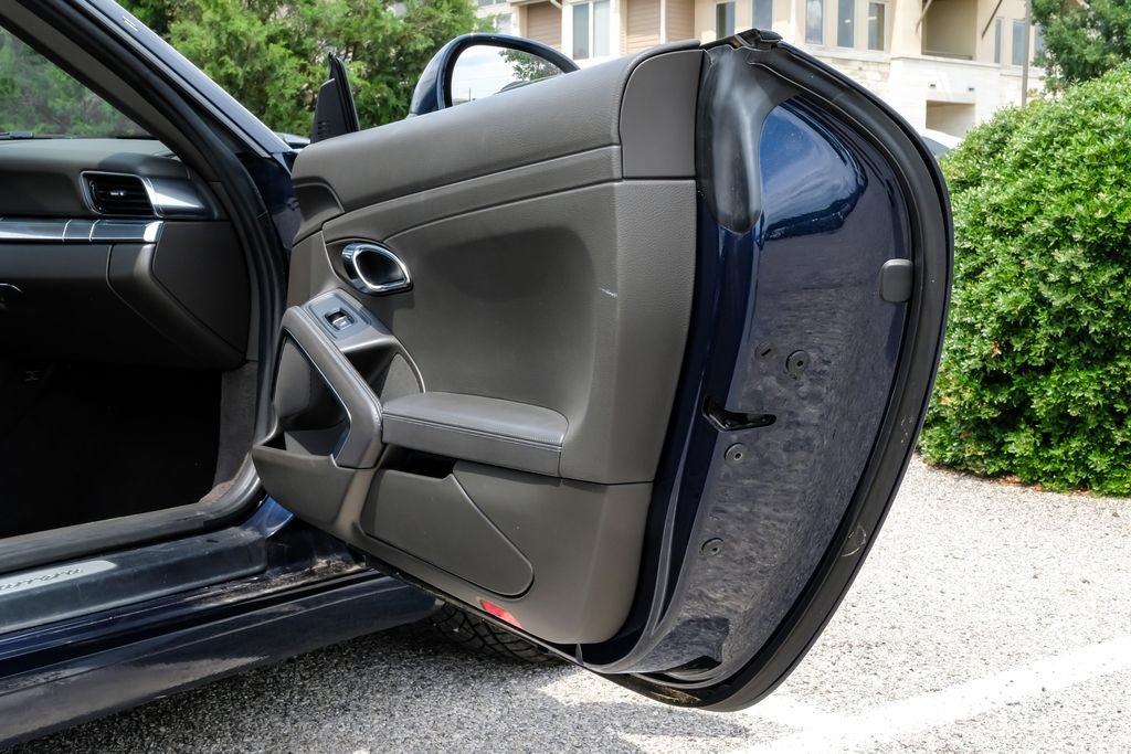 Used 2019 Porsche 911 Carrera RWD image 46