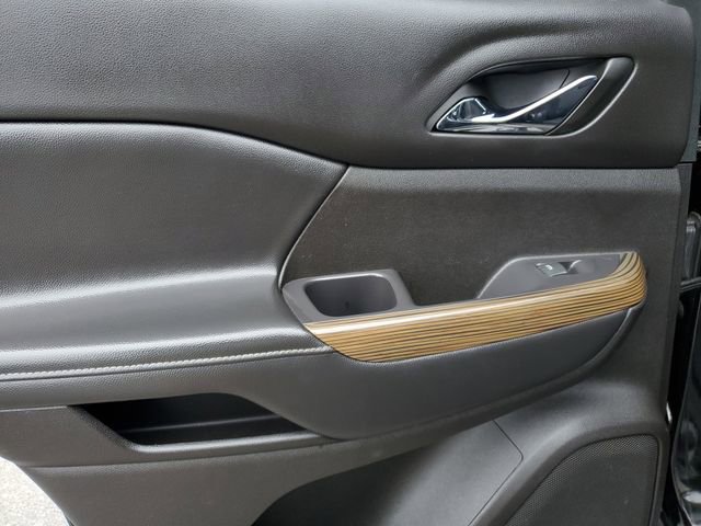 Used 2022 GMC Acadia SLE image 14