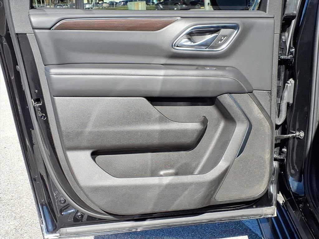 Used 2024 GMC Yukon XL SLE image 22