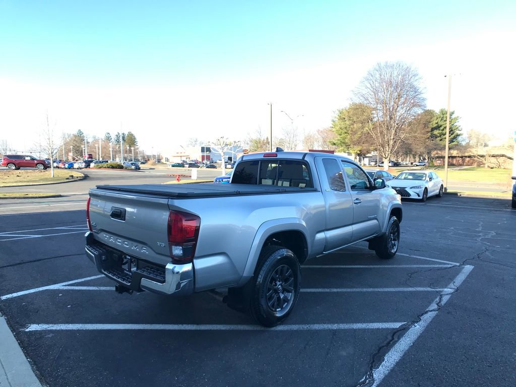 Used 2020 Toyota Tacoma SR5 image 15