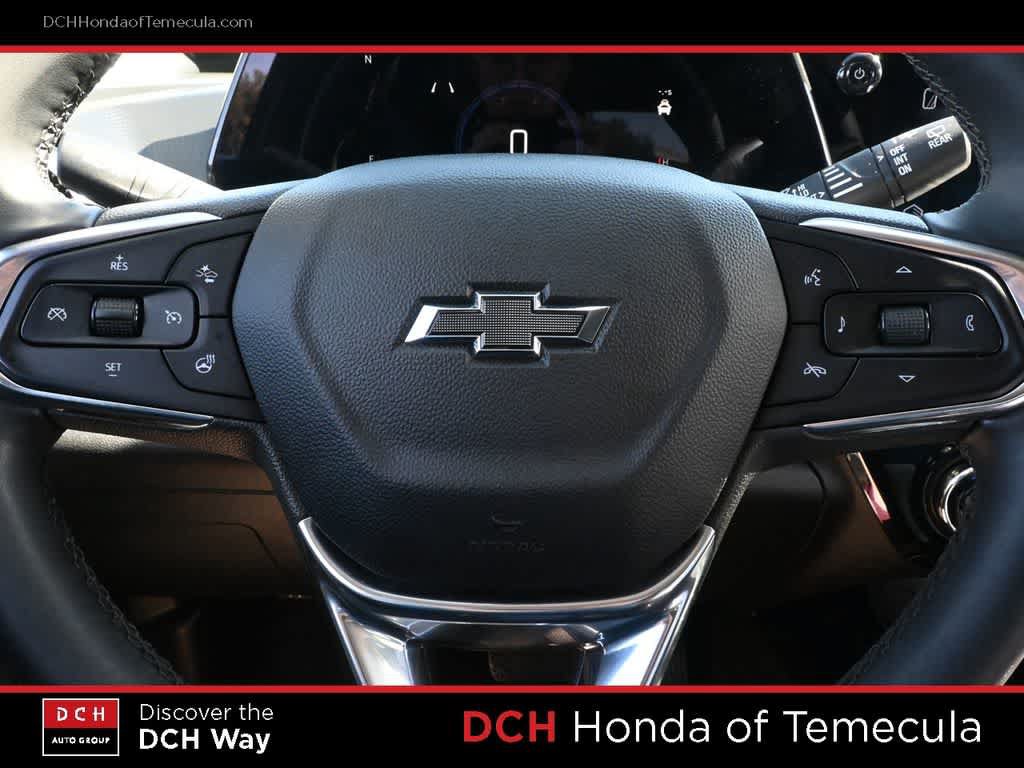 Used 2024 Chevrolet Trax ACTIV w/ Sunroof Package FWD image 9