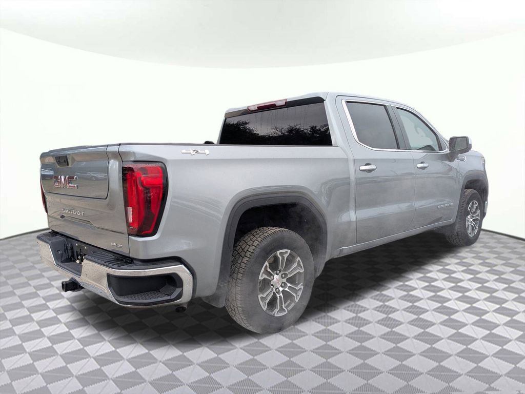 Used 2024 GMC Sierra 1500 SLT image 3
