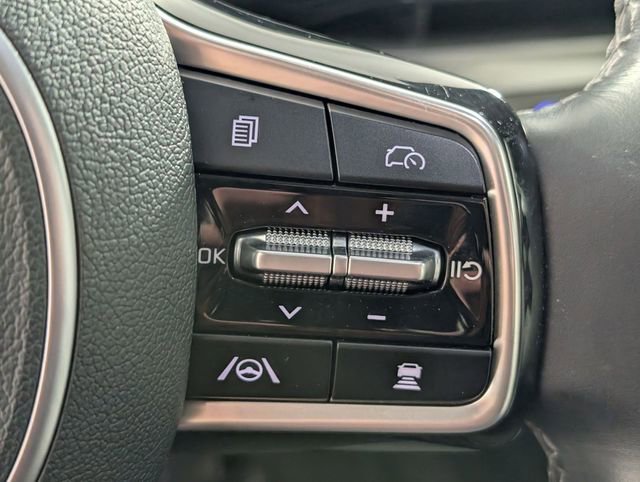 Used 2025 Kia Sorento S w/ Panoramic Sunroof Package image 17