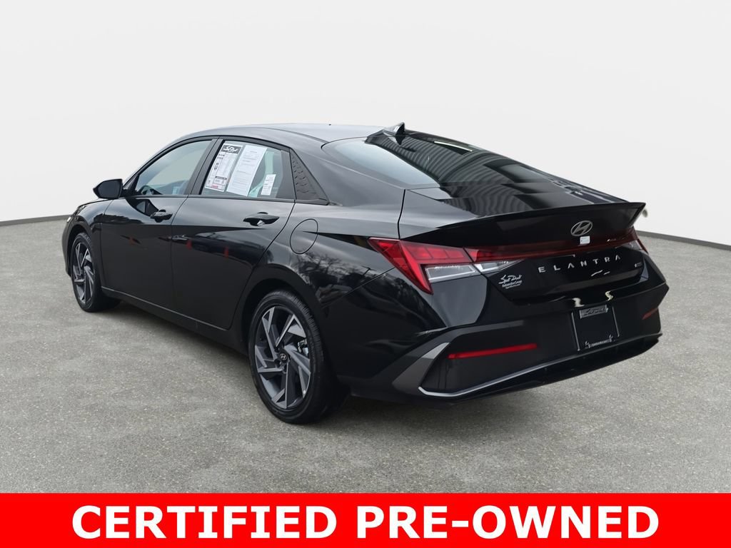 Certified 2025 Hyundai Elantra SEL FWD image 7