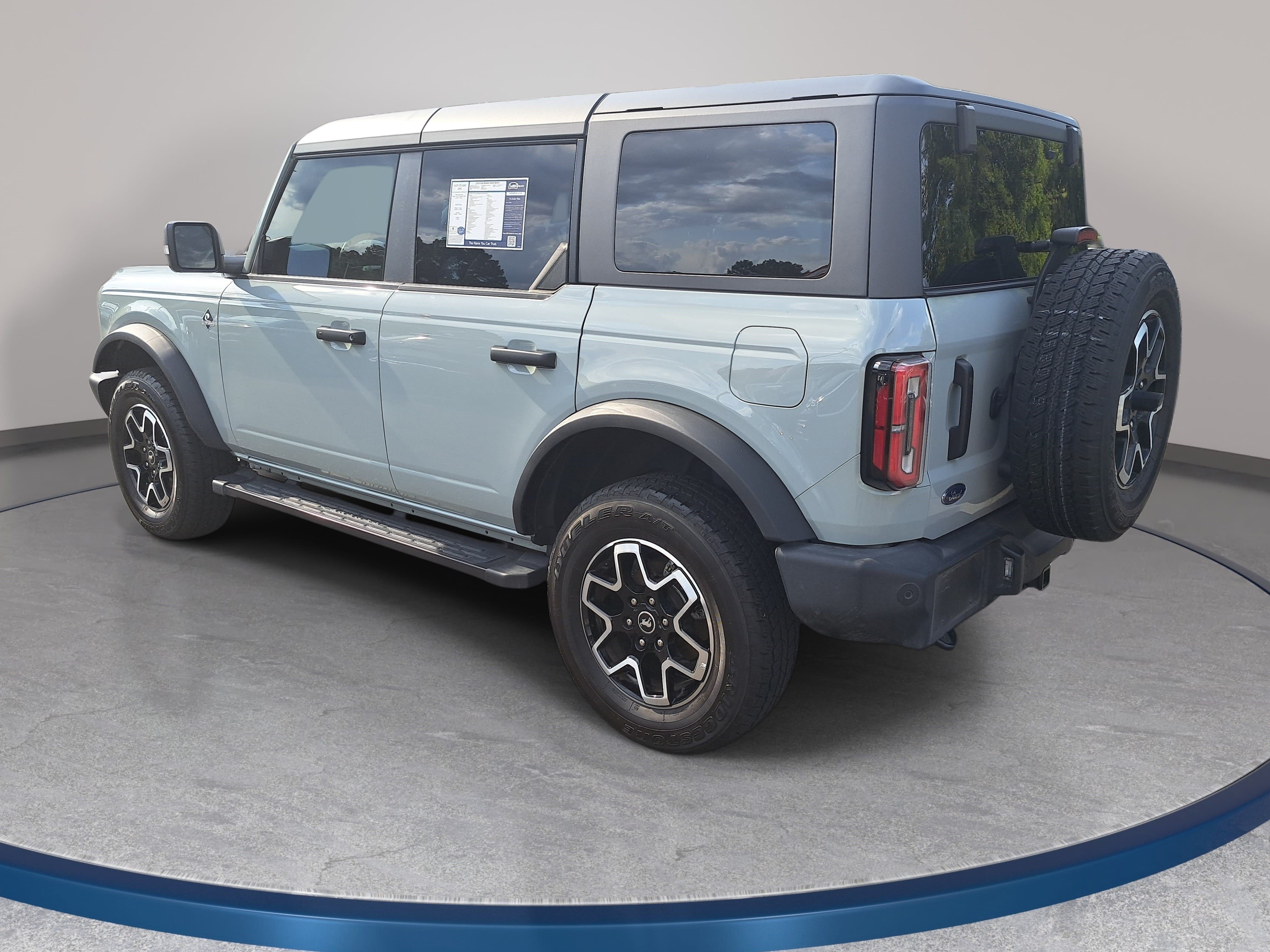 Used 2024 Ford Bronco Outer Banks AWD/4WD image 7