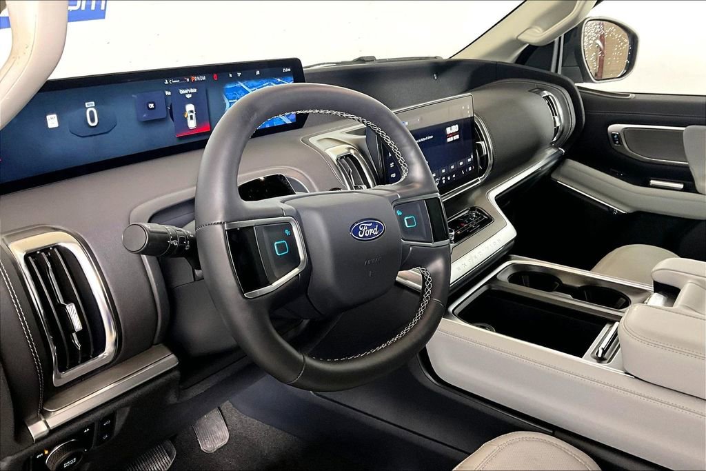 New 2026 Ford Expedition Max Platinum w/ Driver's Package image 6