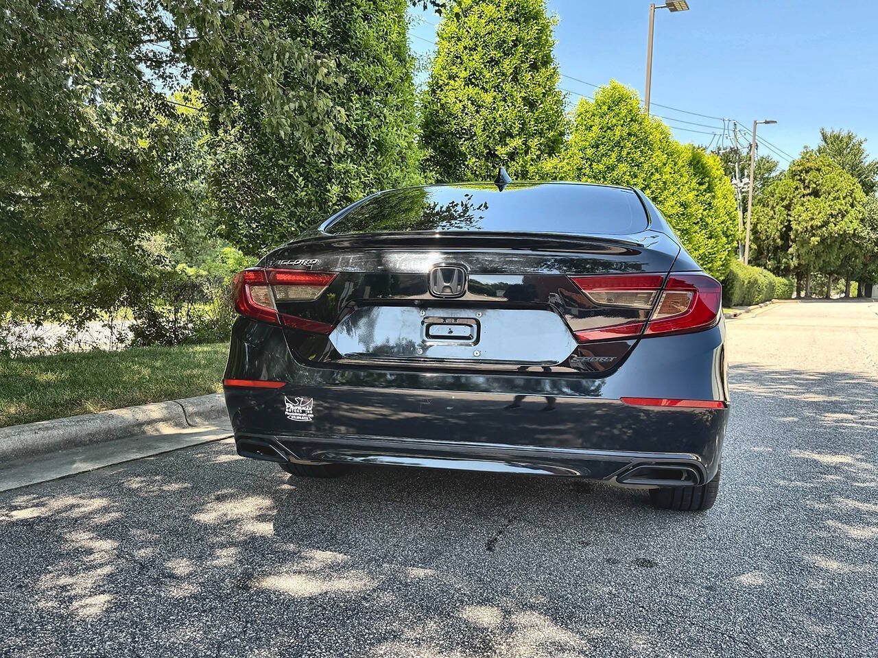 Used 2022 Honda Accord Sport image 11