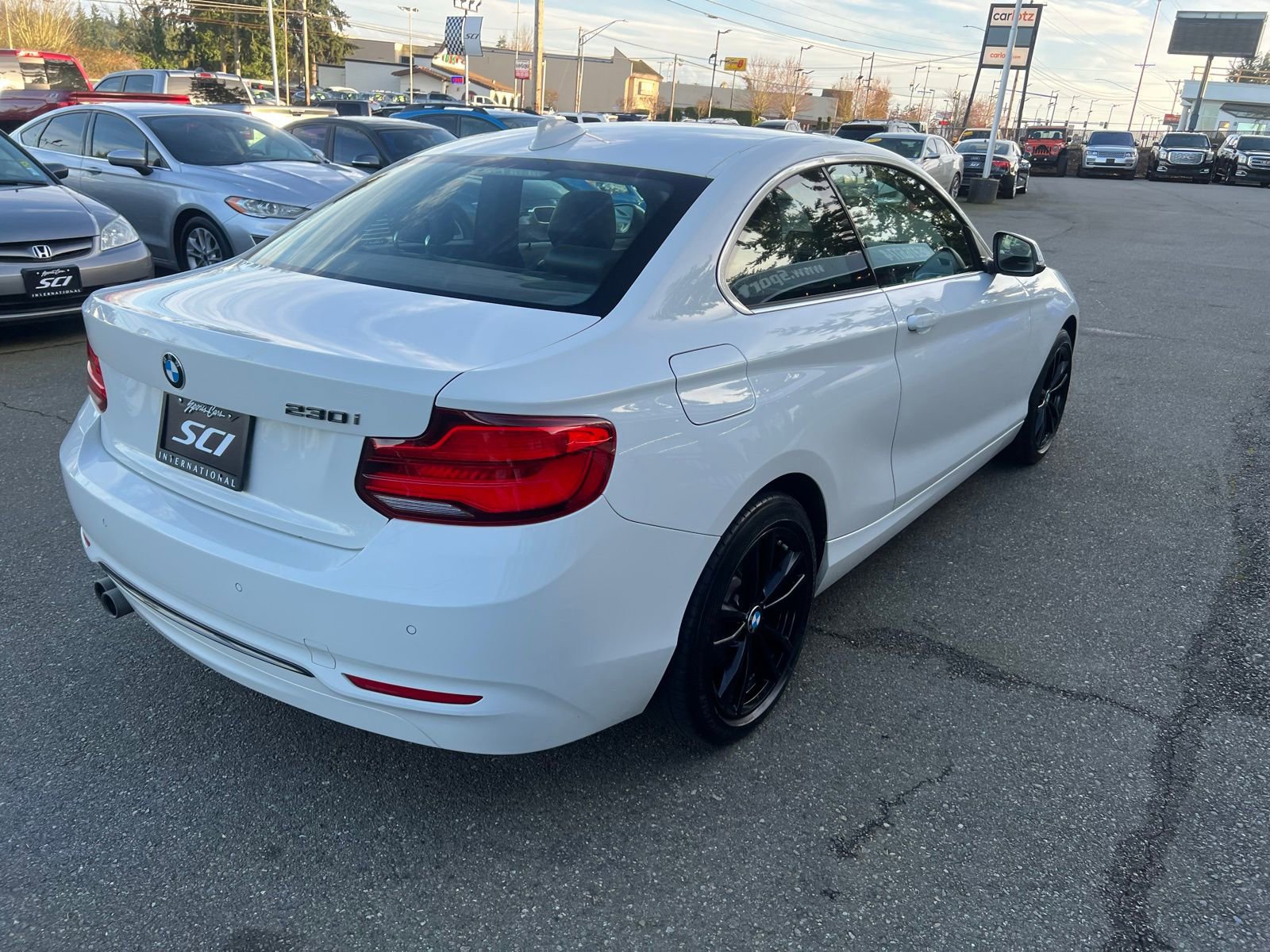 Used 2019 BMW 230i Coupe w/ Convenience Package RWD image 4