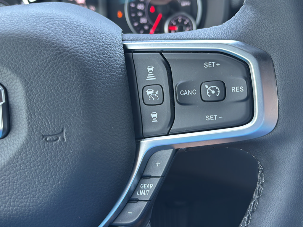 New 2025 RAM 2500 Big Horn AWD/4WD image 23