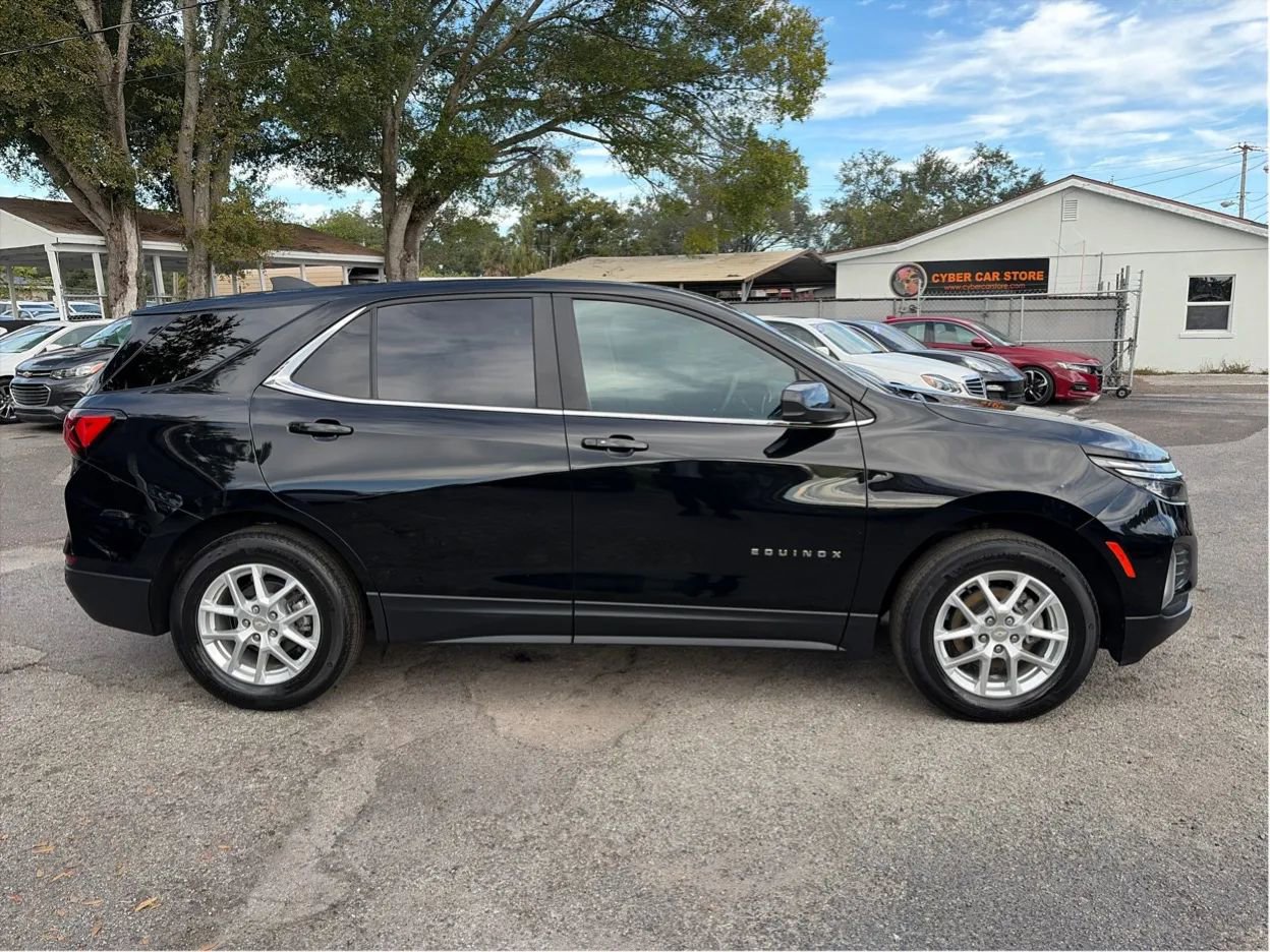 Used 2023 Chevrolet Equinox LT image 4