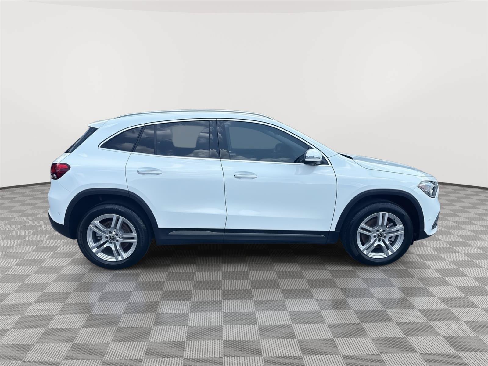 Used 2022 Mercedes-Benz GLA 250 4MATIC image 5