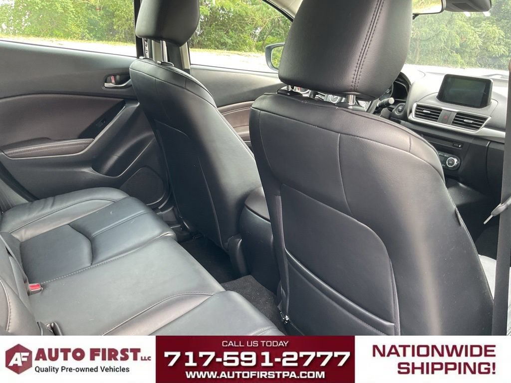 Used 2018 MAZDA MAZDA3 Touring FWD image 16