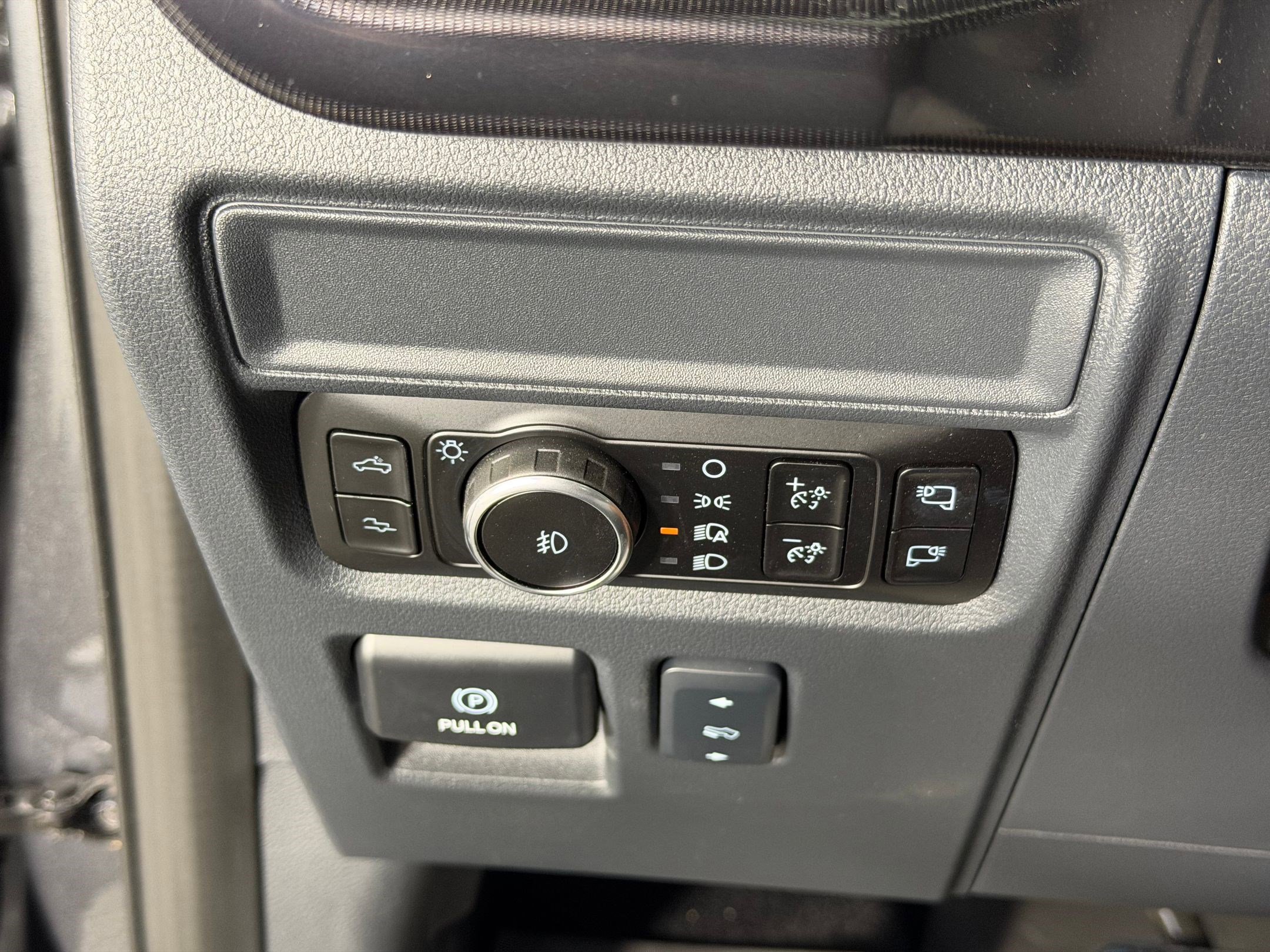 Used 2025 Ford F150 Raptor w/ Equipment Group 803A Raptor R image 15