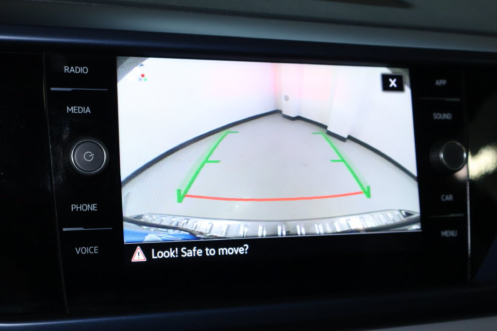 Used 2023 Volkswagen Taos SE w/ Panoramic Sunroof Package AWD/4WD image 31