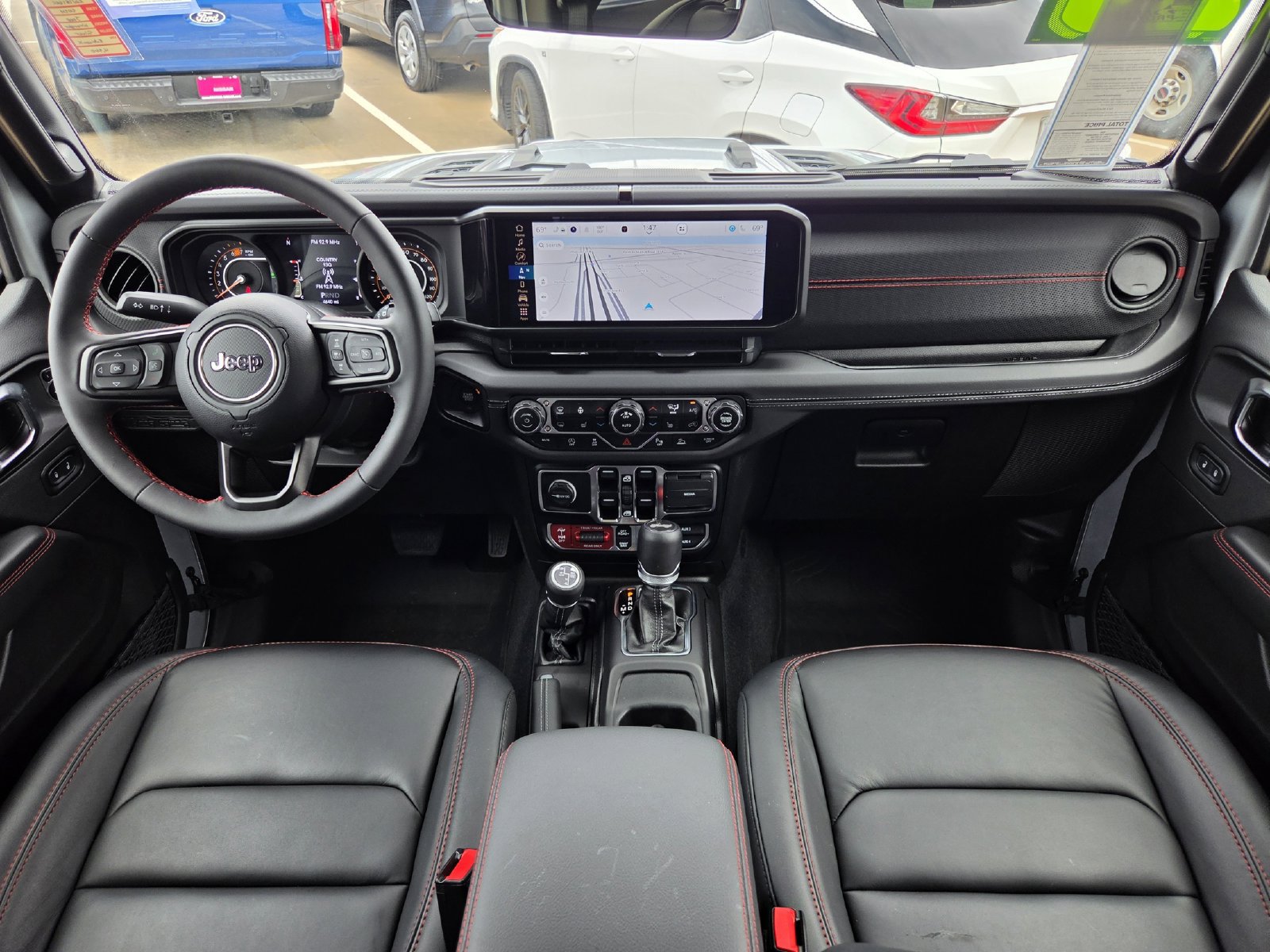 Used 2024 Jeep Wrangler Unlimited Rubicon AWD/4WD image 11