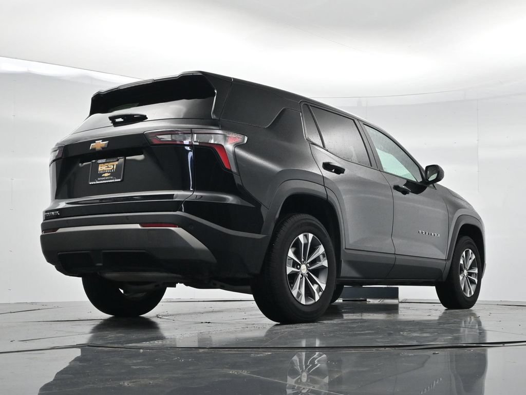 Used 2026 Chevrolet Equinox LT w/ Convenience Package II FWD image 32