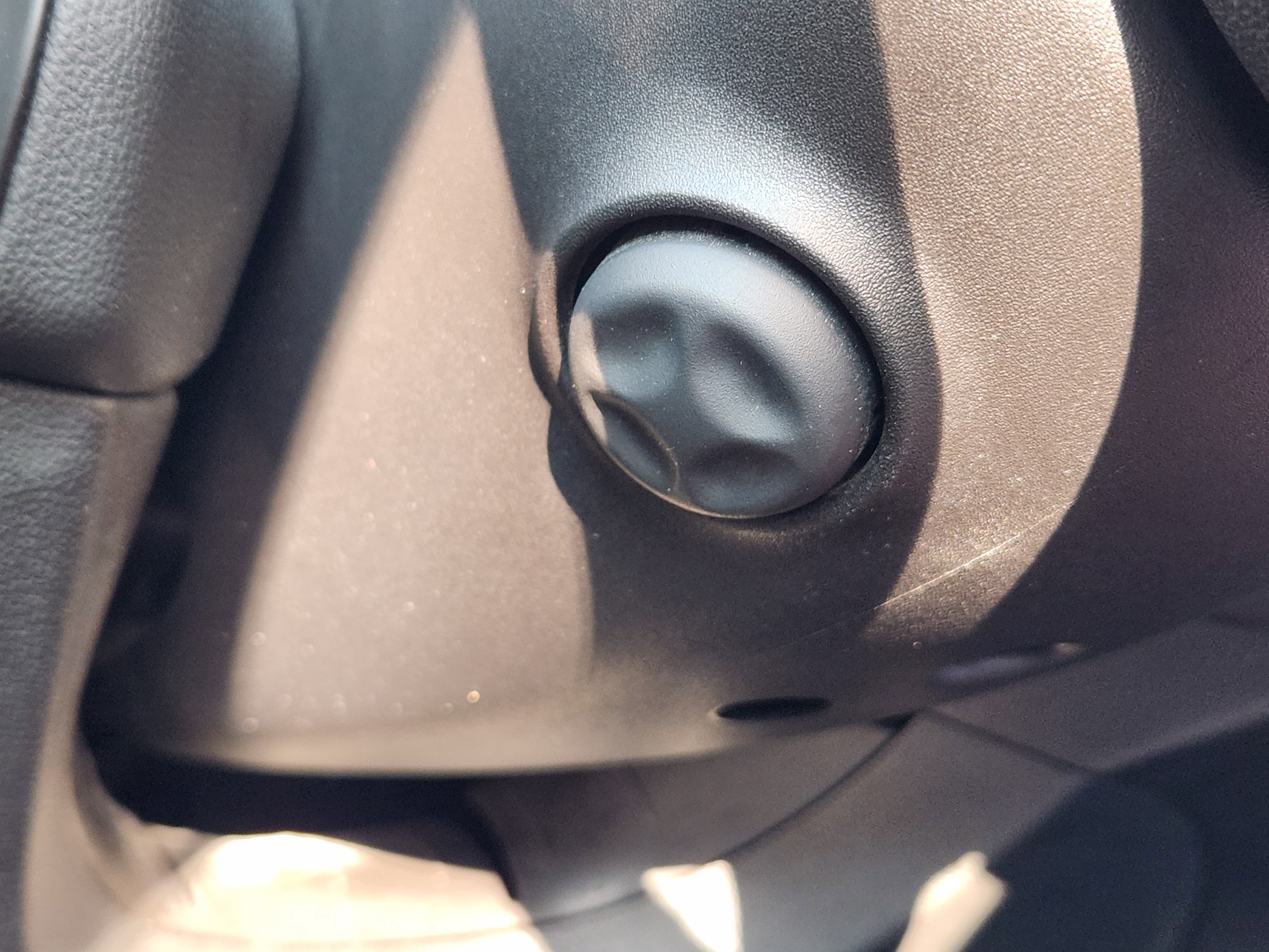 Used 2019 Buick Enclave Avenir w/ Avenir Technology Package image 26