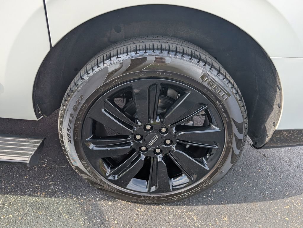 Used 2024 Lincoln Navigator L Reserve AWD/4WD image 25
