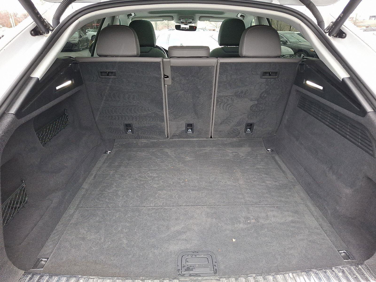 Used 2021 Audi Q8 Premium Plus w/ Premium Plus Package image 30