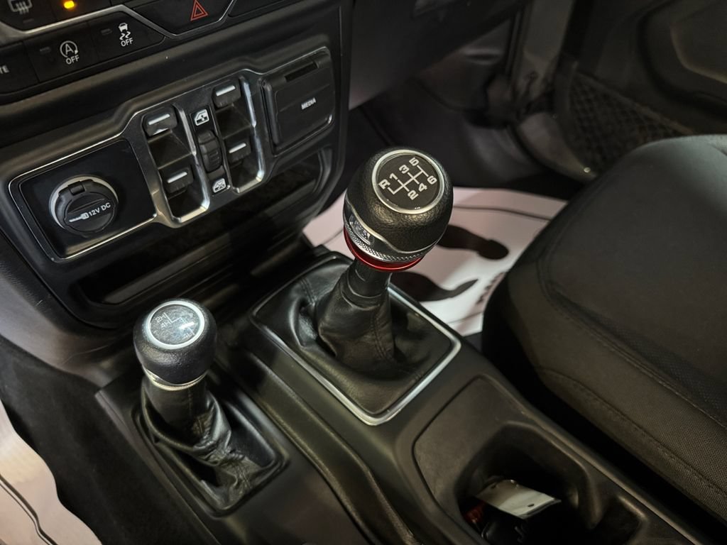 Used 2022 Jeep Wrangler Unlimited Sport AWD/4WD image 21