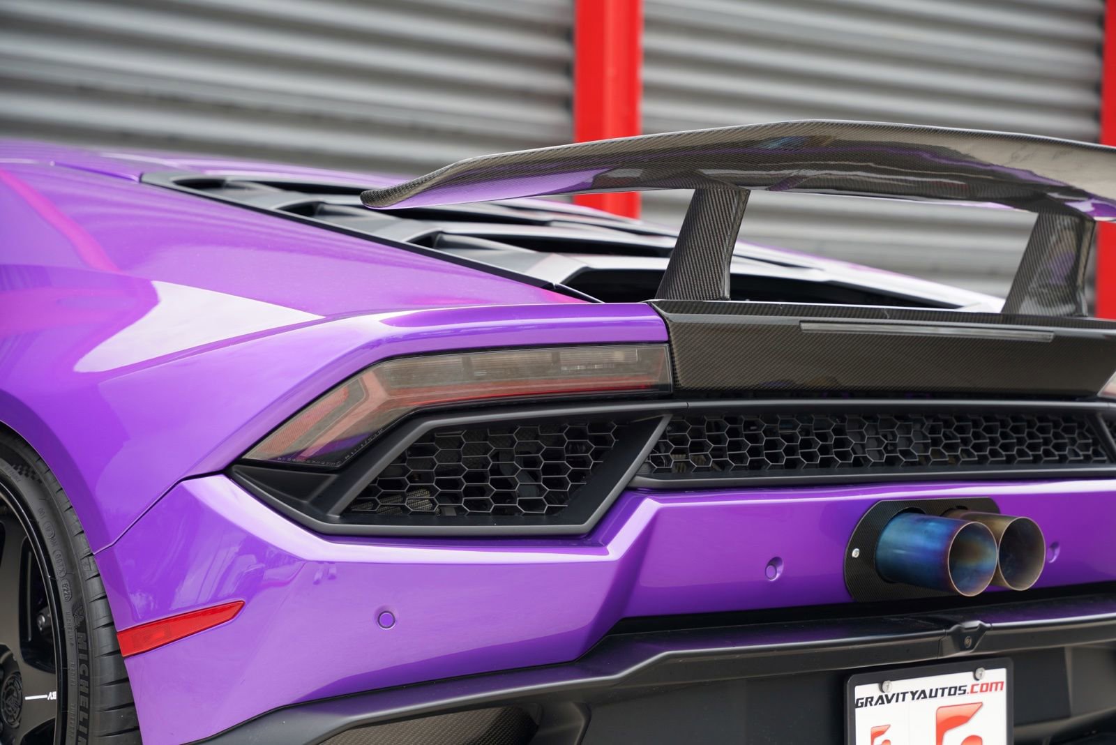 Used 2018 Lamborghini Huracan LP 580-2 RWD image 19