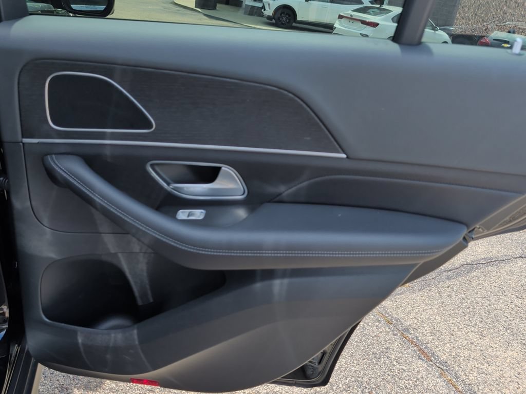 Used 2025 Mercedes-Benz GLE 450 4MATIC image 34