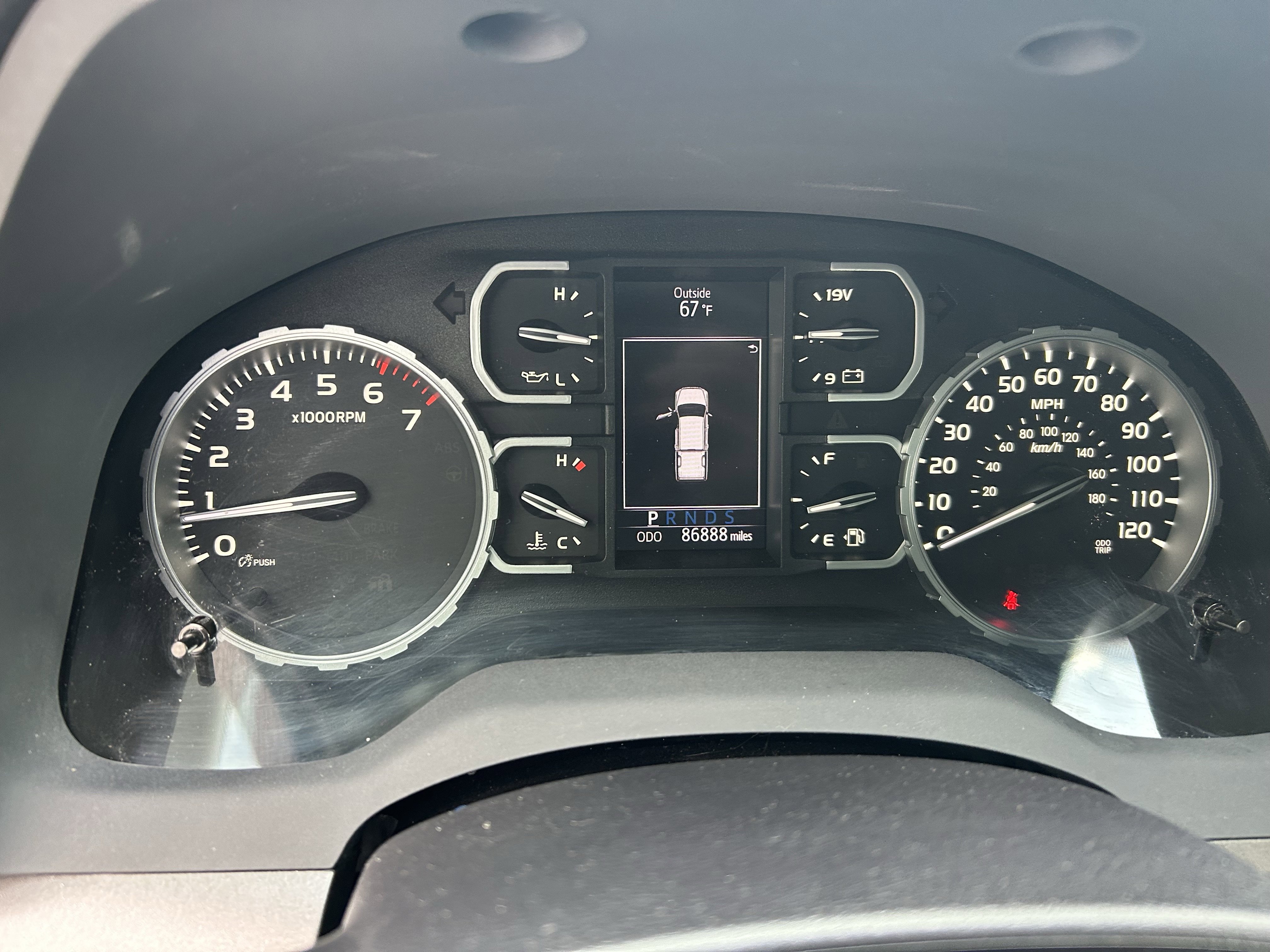 Certified 2019 Toyota Tundra SR5 w/ TRD Off Road Package AWD/4WD image 24
