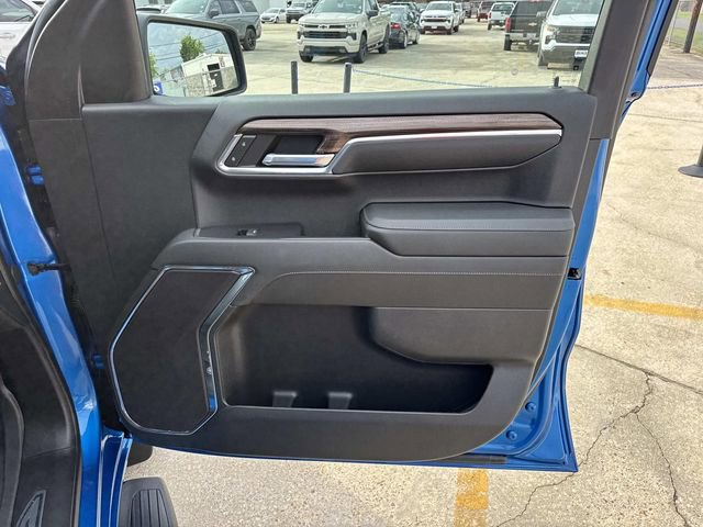 Used 2023 Chevrolet Silverado 1500 LT AWD/4WD image 31