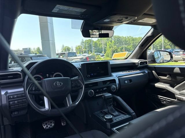Used 2025 Toyota Tacoma TRD Sport AWD/4WD image 27