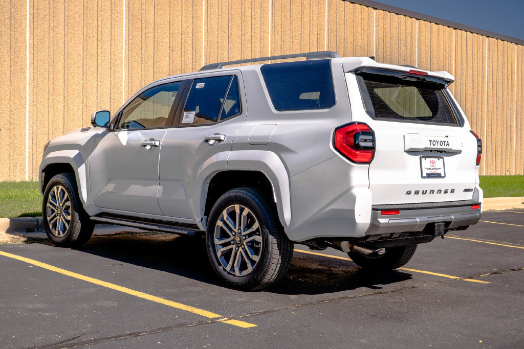 New 2026 Toyota 4Runner Limited AWD/4WD image 7