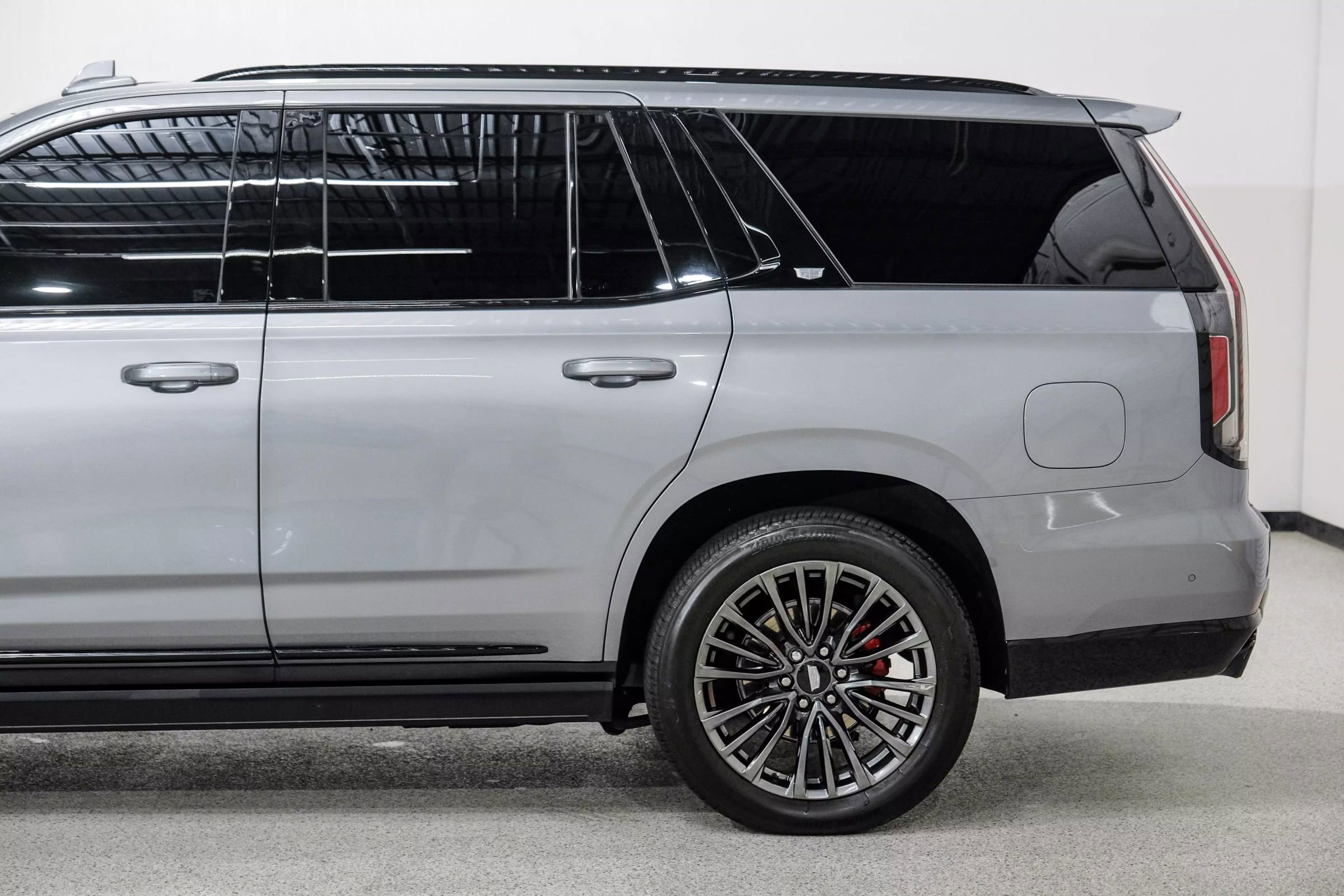 Used 2023 Cadillac Escalade V image 17
