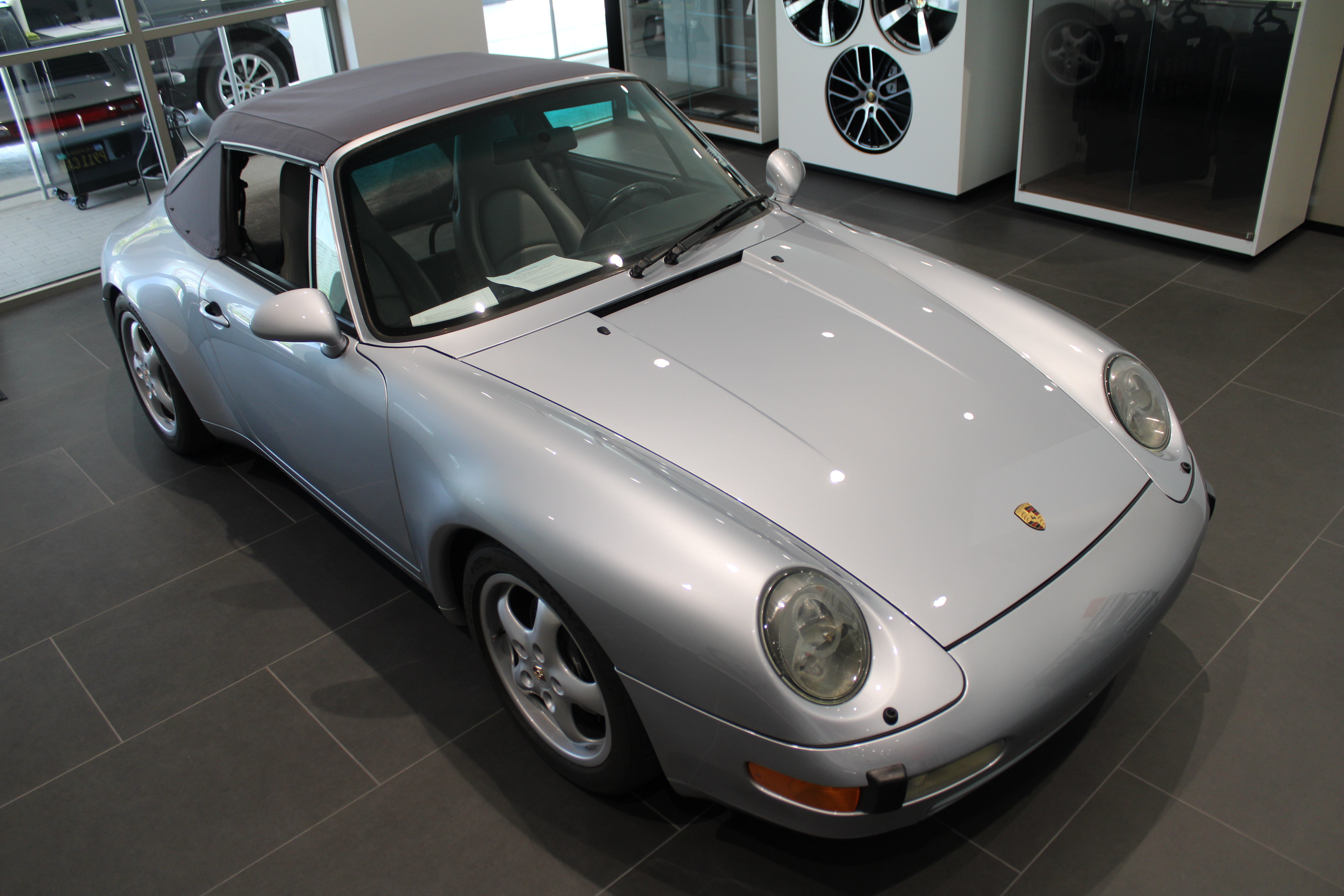 Used 1996 Porsche 911 Cabriolet image 97