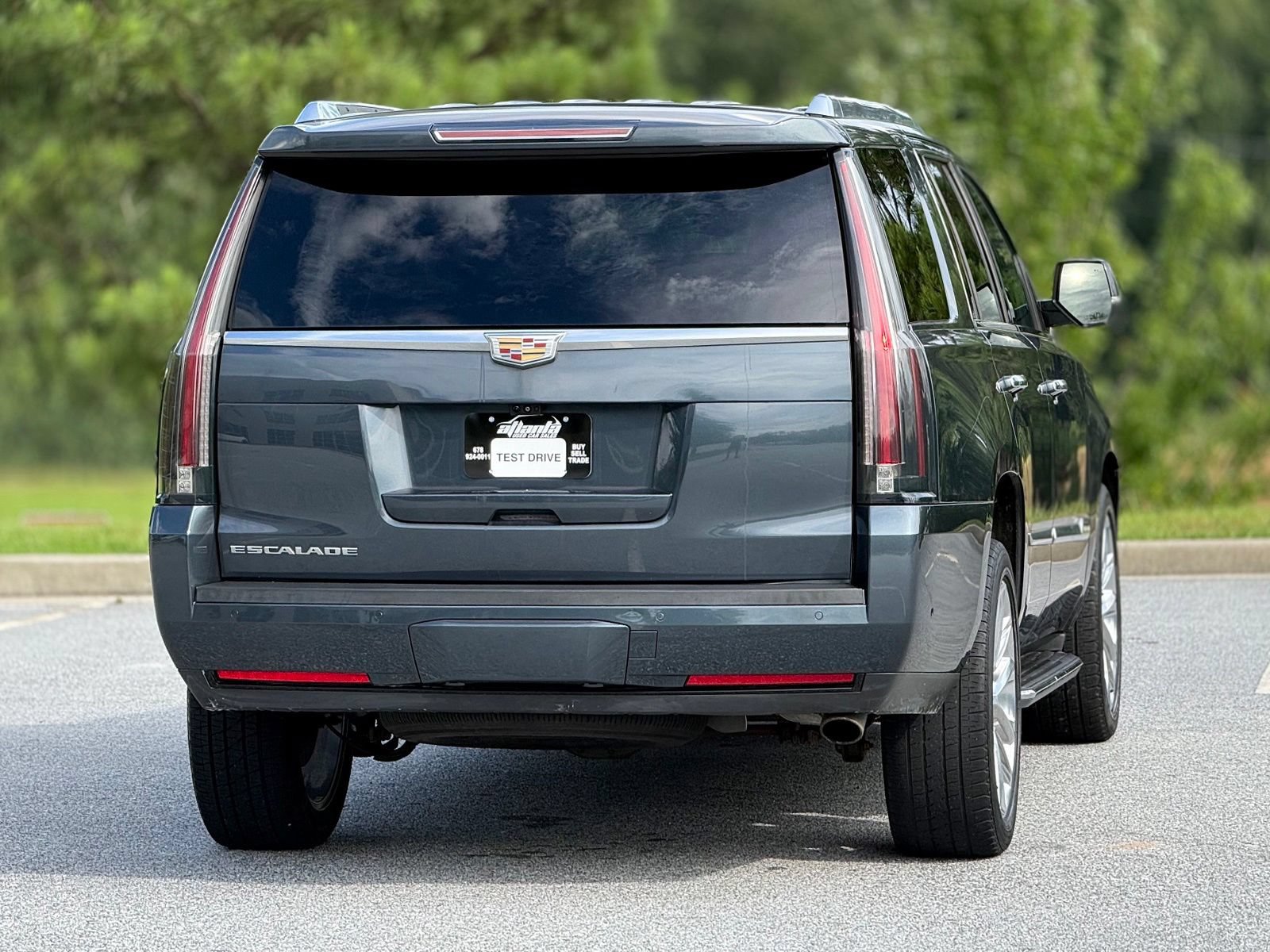 Used 2019 Cadillac Escalade Luxury AWD/4WD image 7