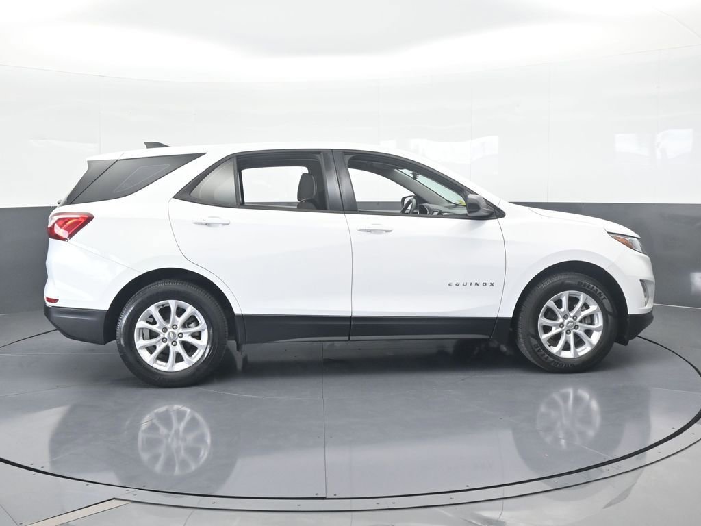 Used 2018 Chevrolet Equinox LS image 7