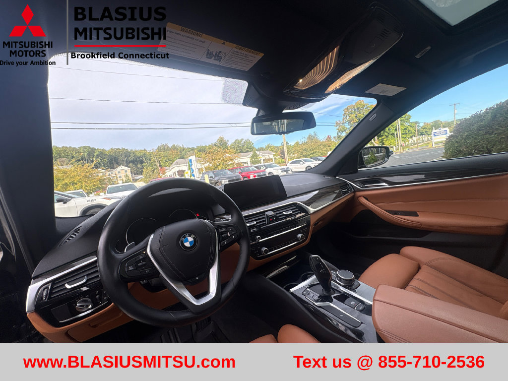 Used 2019 BMW 530i xDrive w/ Convenience Package AWD/4WD image 18