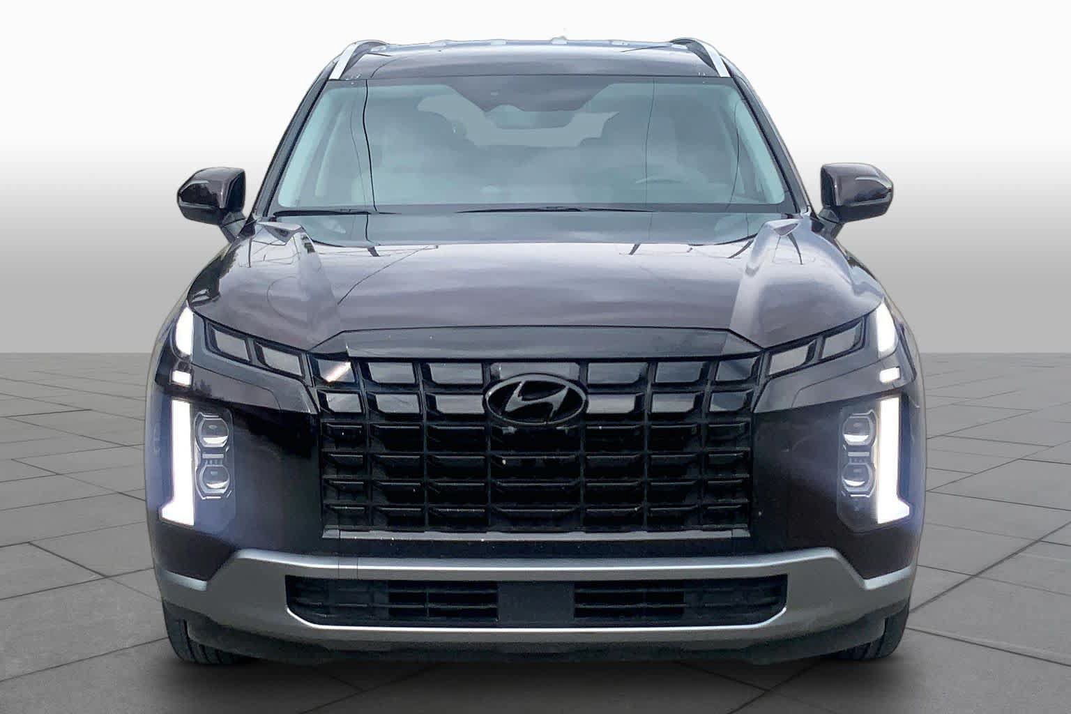 Used 2025 Hyundai Palisade SEL FWD image 4