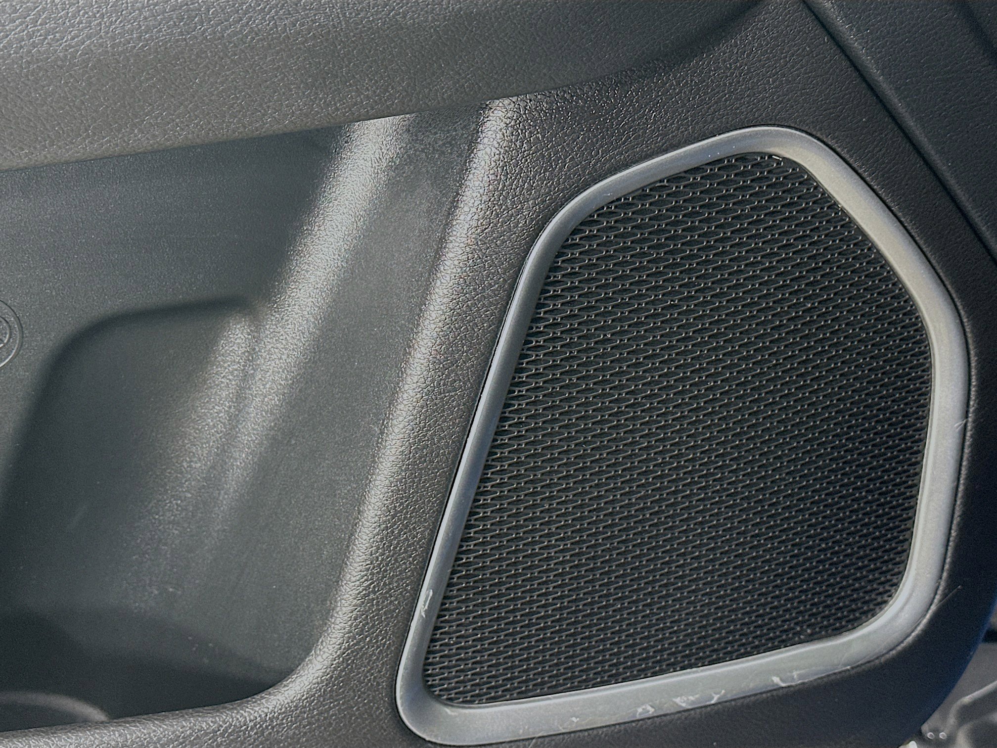 Certified 2025 Jeep Compass Sport image 23