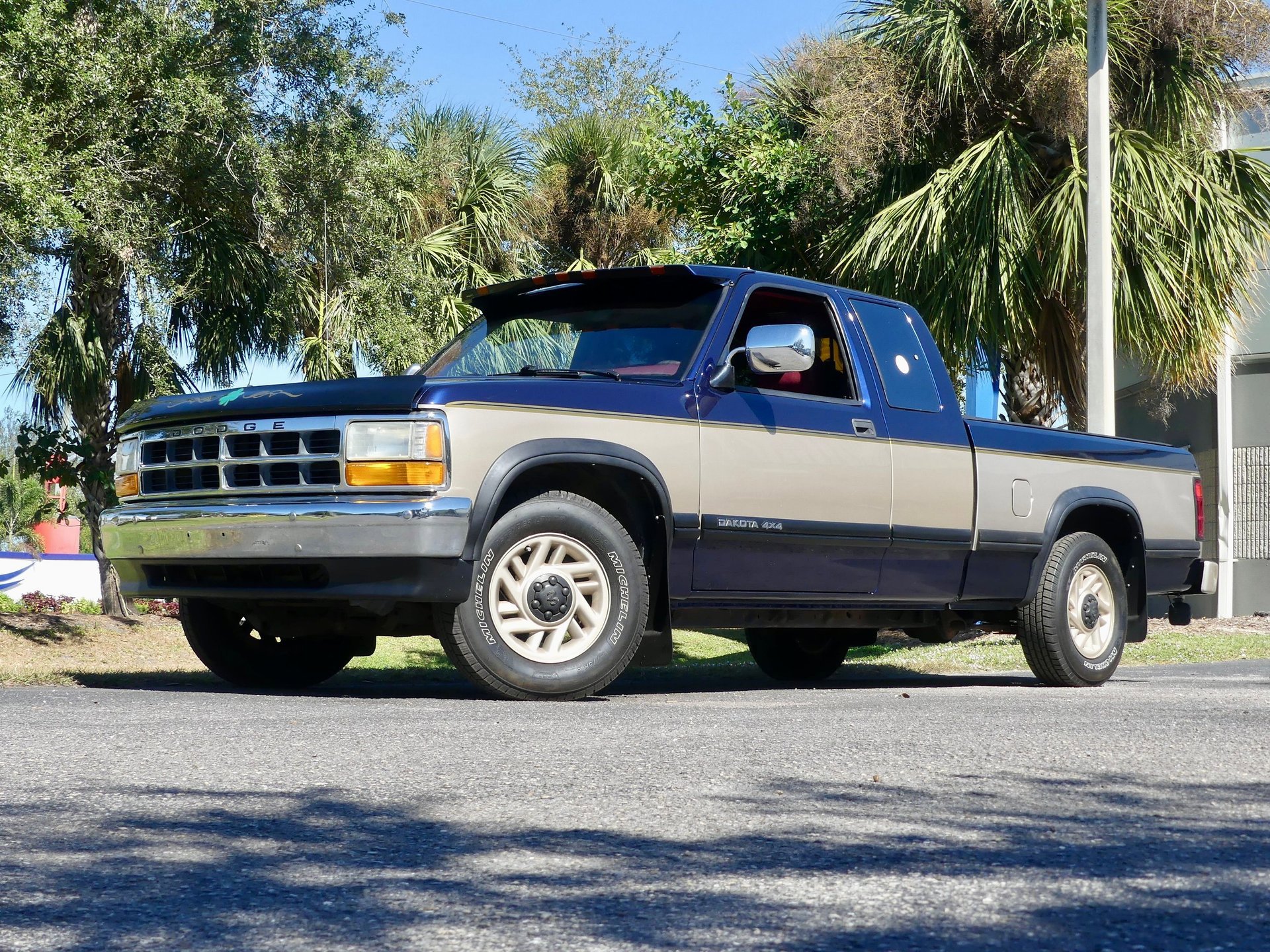 Used 1993 Dodge Dakota 2WD Club Cab image 9