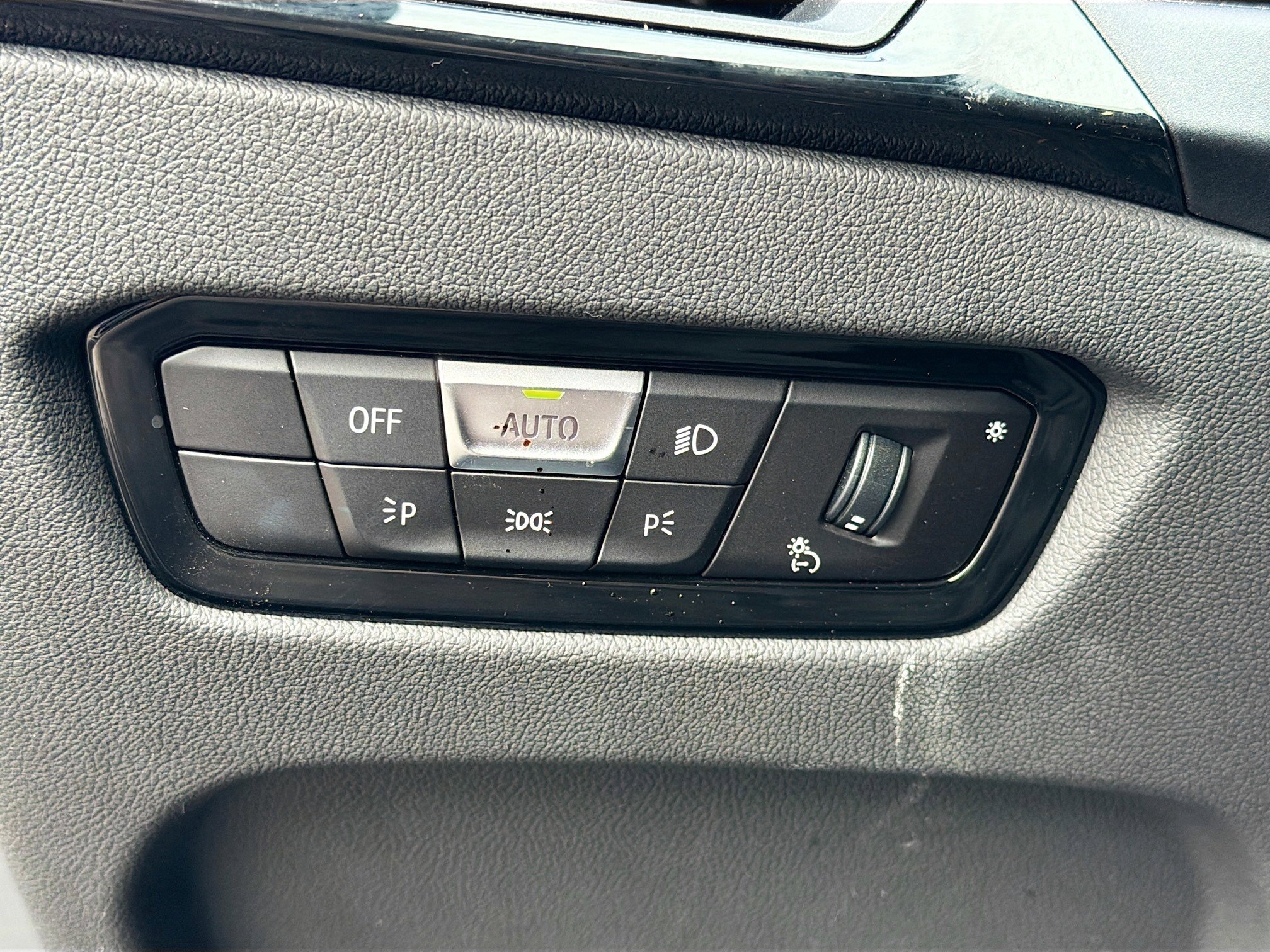 Used 2023 BMW 230i 230i w/ Convenience Package image 32