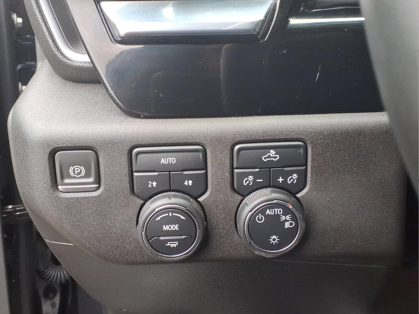 Certified 2024 Chevrolet Silverado 1500 LT AWD/4WD image 21